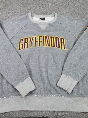 Harry Potter Gryffindor Crewneck Sweatshirt Gray Universal Studios Men's L